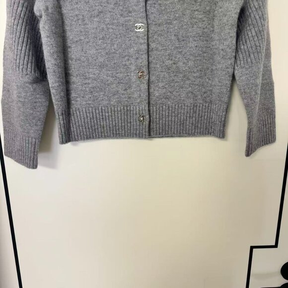 Chanel gray Cardigan Size 36 - Picture 4 of 11